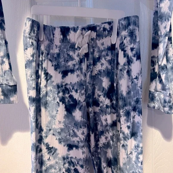 Sunset Sky Kids Blue Tie-Dye Matching Joggers and Hoodie Set - Picture 3 of 5